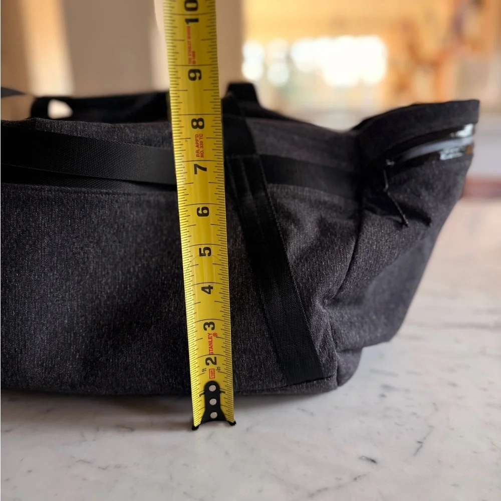 lululemon athletica Black and Gray Duffel Bag - Picture 7 of 7